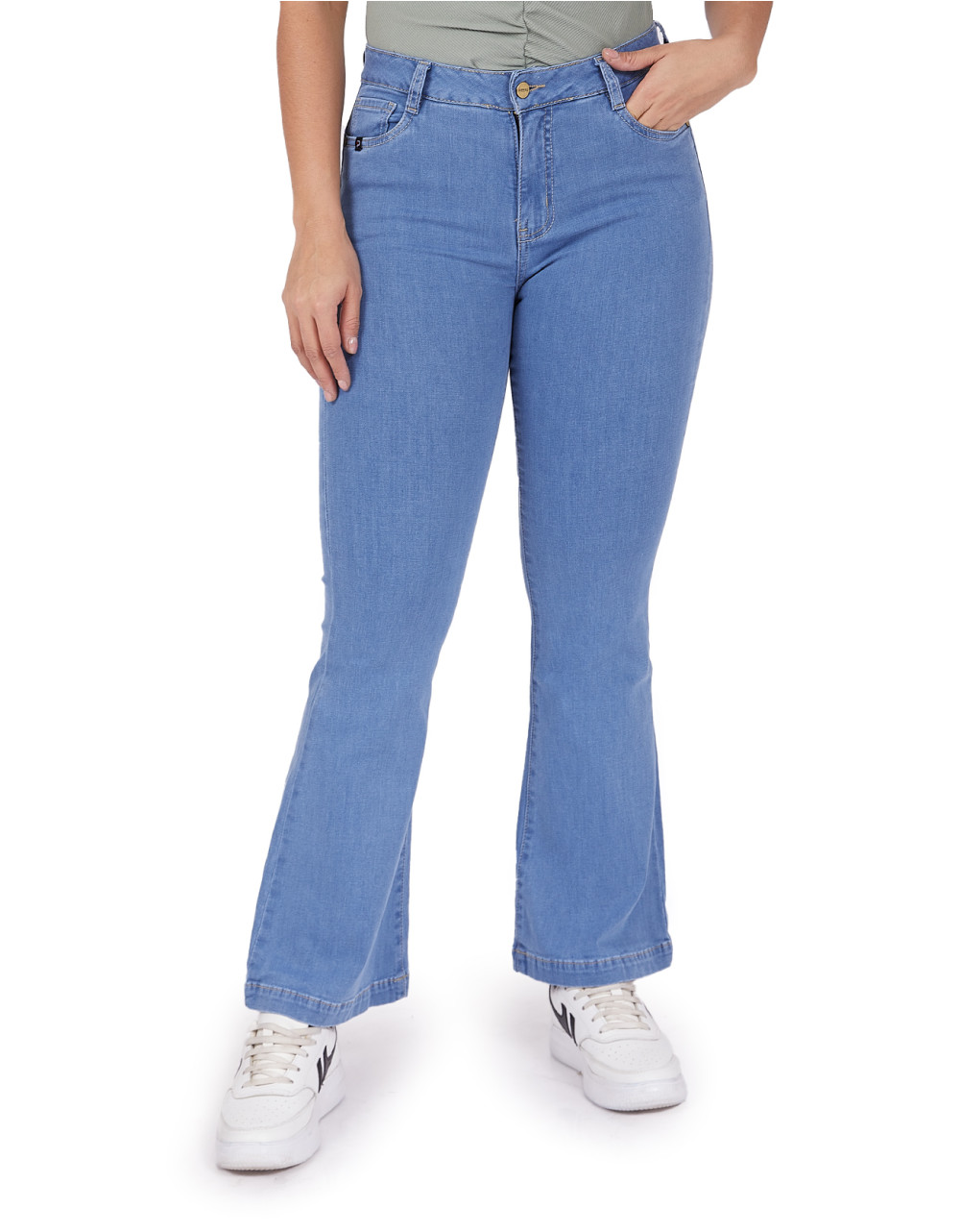 Jean mujer flare celeste tiro alto