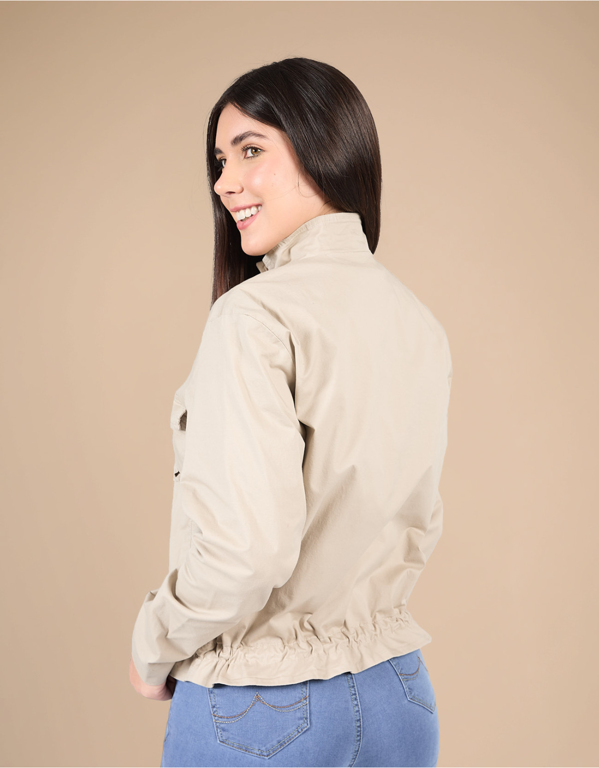 Casaca Gachi regular fit beige