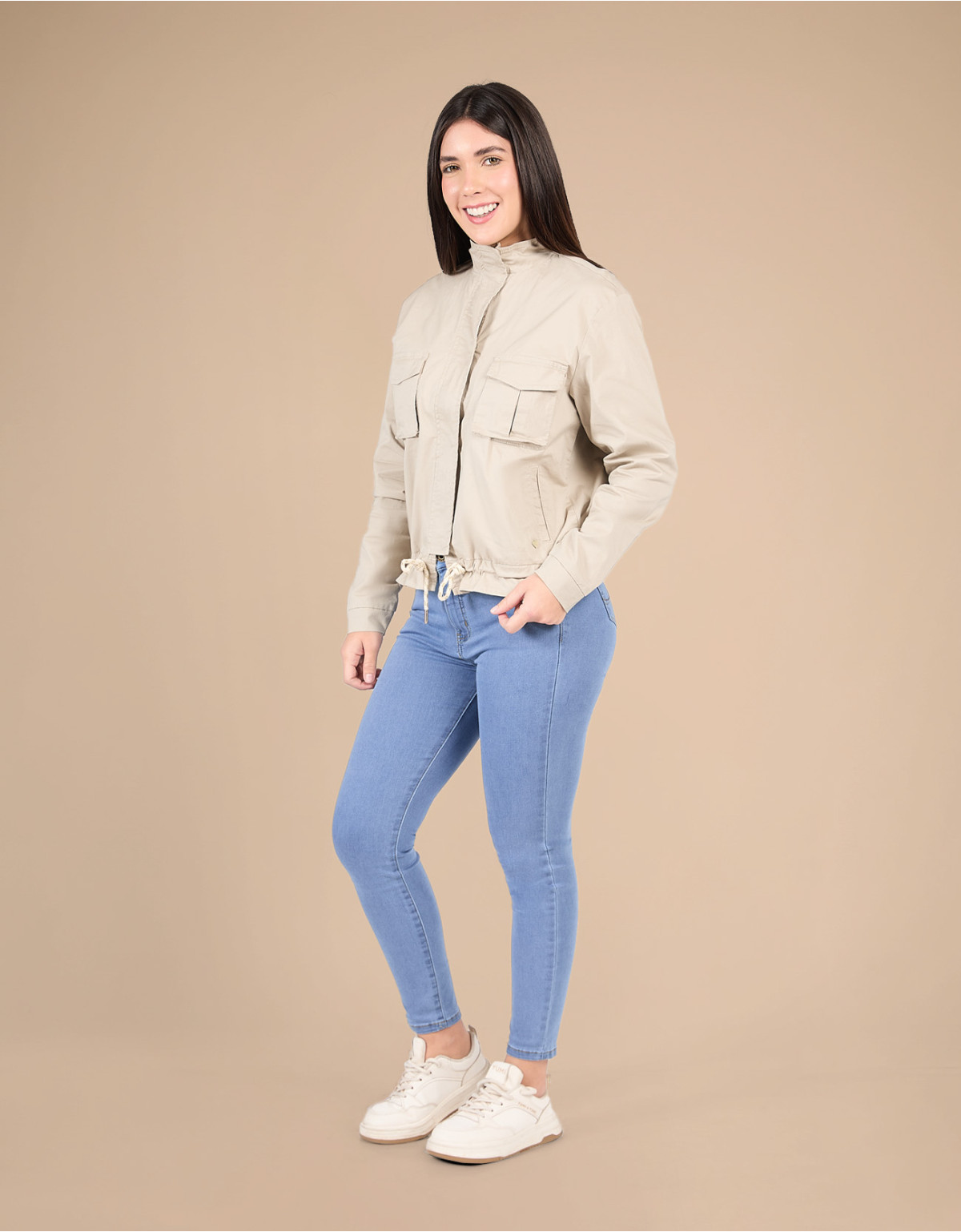 Casaca Gachi regular fit beige