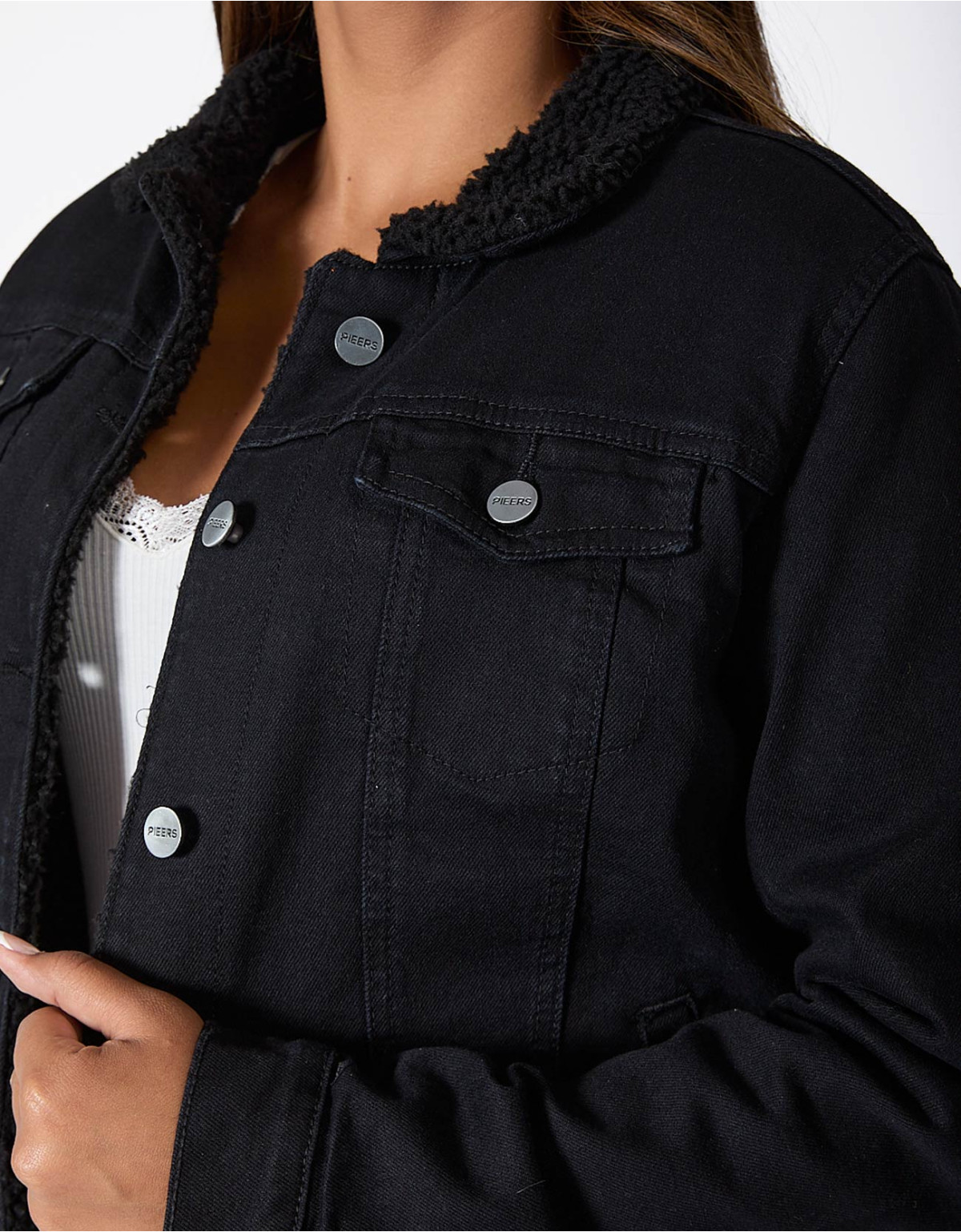 Casaca Tyana Regular Fit Negro