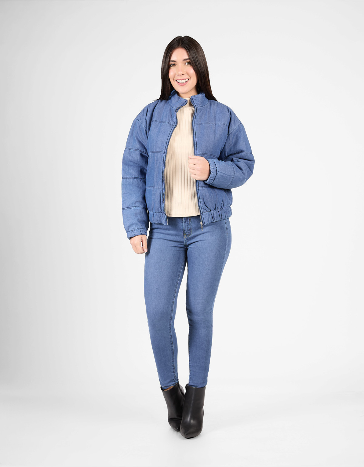 Casaca Layra regular fit celeste