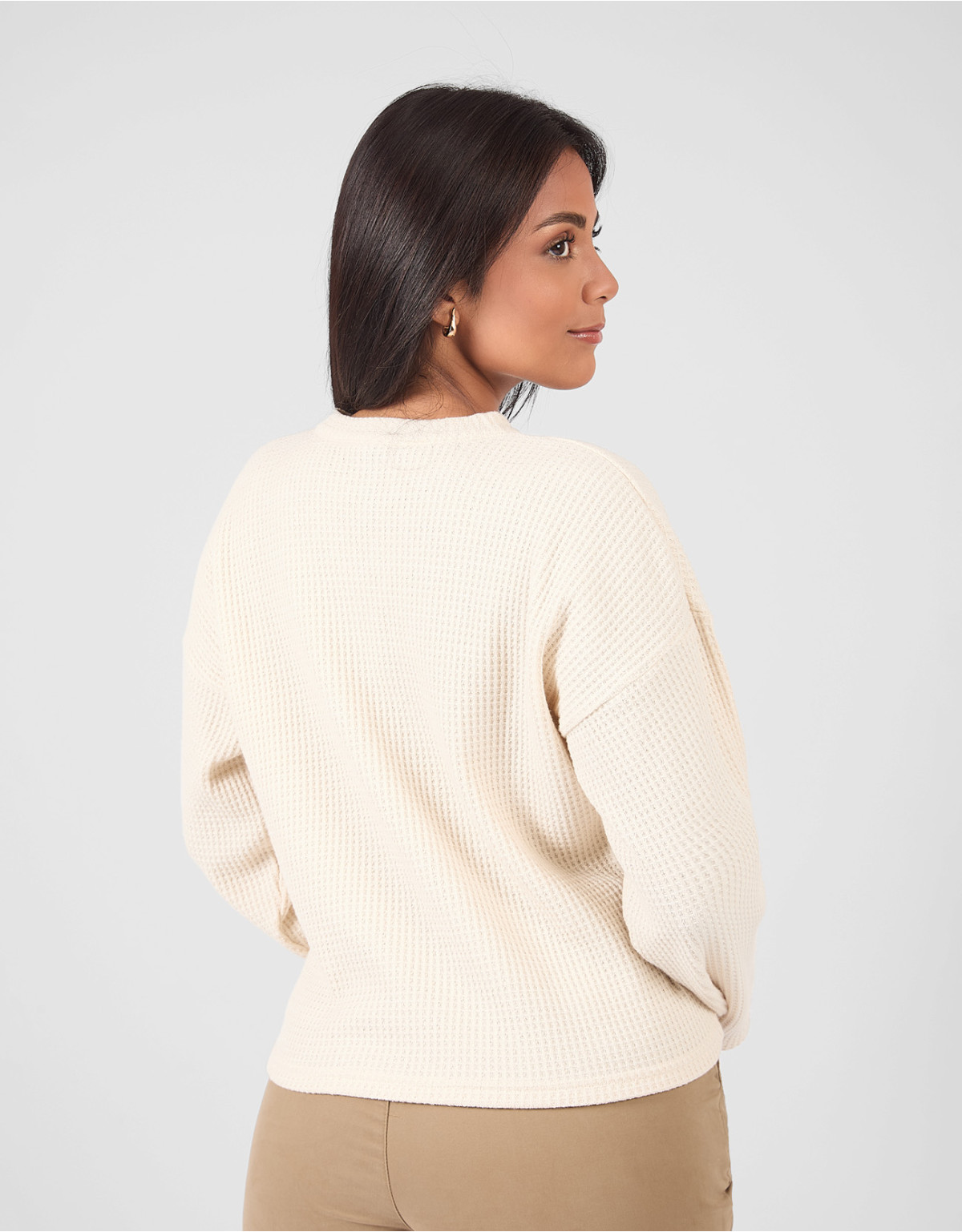 Poleras Regular Fit Manga Larga Mujer Milus Crema