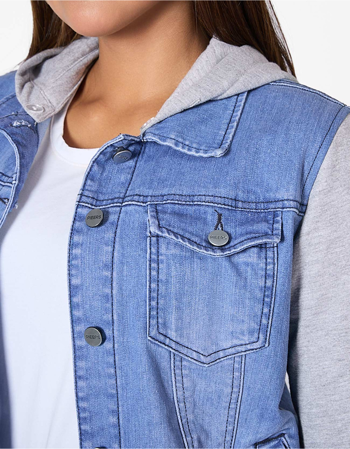 Casaca regular fit celeste