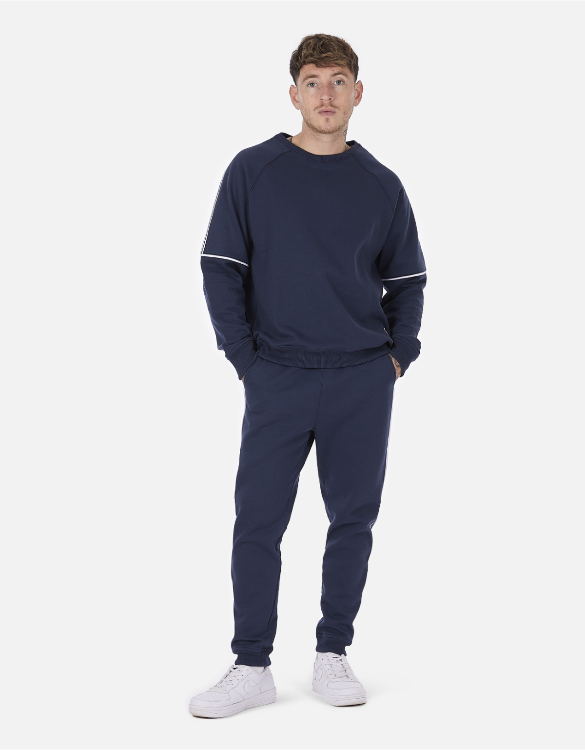 Buzo regular fit azul